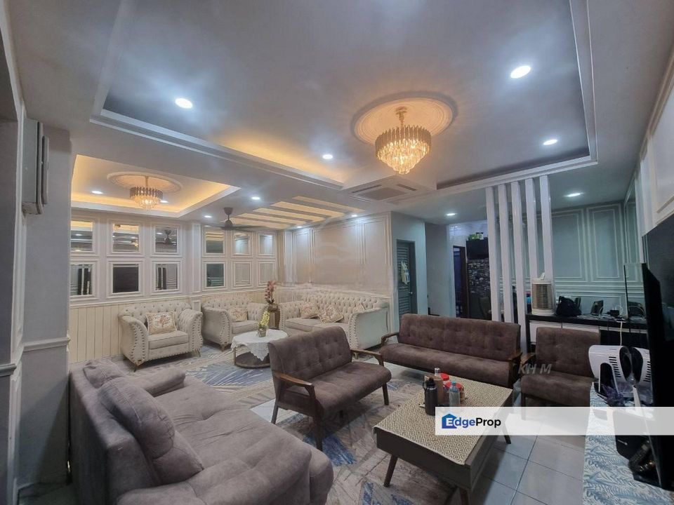 Bandar Bukit Raja Double Storey House 22x75 Fully Reno 5 Rooms, Selangor, Klang