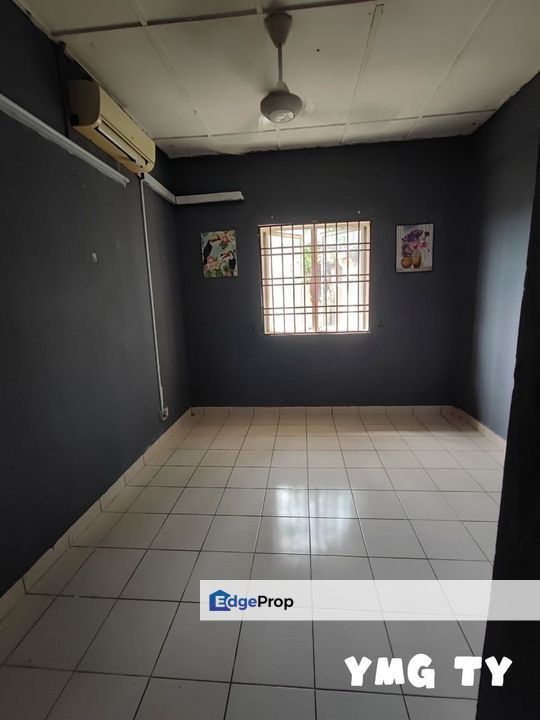 Tropika Apartment Bandar Bukit Tinggi Klang Top Floor Below Market , Selangor, Port Klang