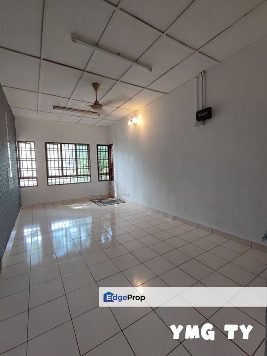 Tropika Apartment Bandar Bukit Tinggi Klang Top Floor Below Market , Selangor, Port Klang