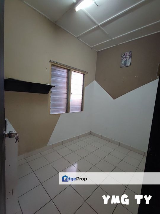 Tropika Apartment Bandar Bukit Tinggi Klang Top Floor Below Market , Selangor, Port Klang