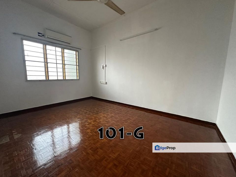 Southern Park Taman Selatan Klang Double Storey House For Rent 24x80 4 Partly Furnished, Selangor, Klang