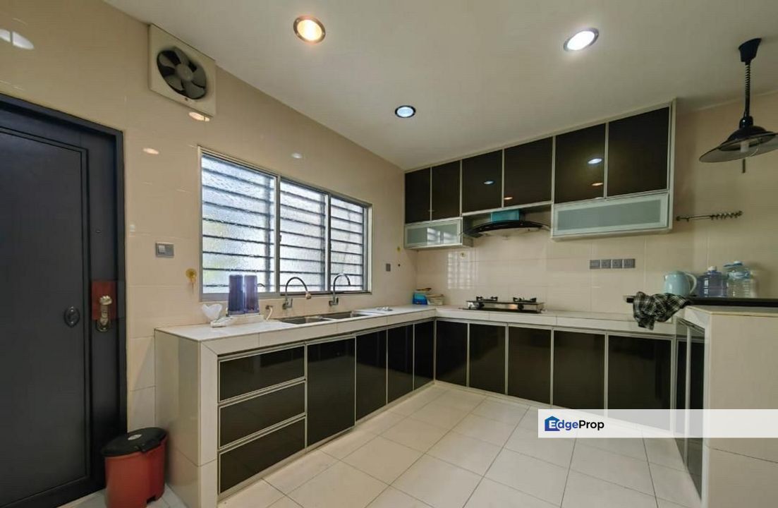 BELOW MARKET!! Batu Belah Klang Double Storey House 20x70 NON FLOOD , Selangor, Klang