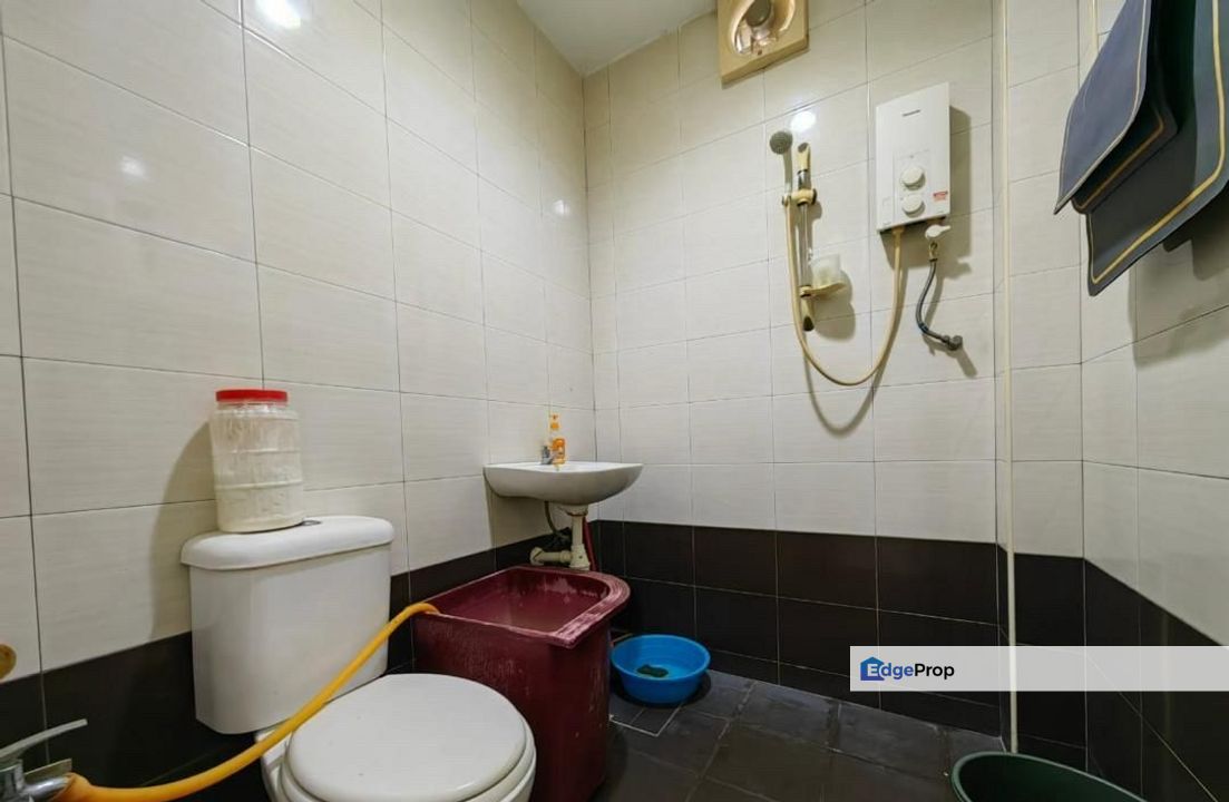 BELOW MARKET!! Batu Belah Klang Double Storey House 20x70 NON FLOOD , Selangor, Klang