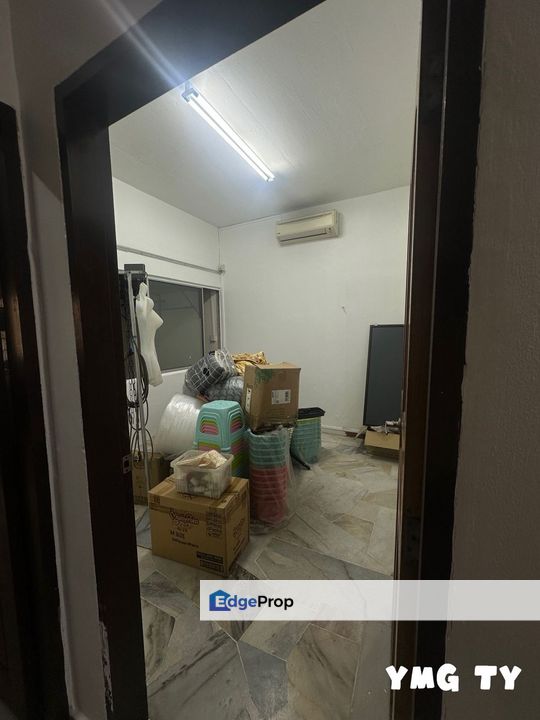 Teluk Pulai Klang Double Storey Endlot House 22x80 Renovated For Sale, Selangor, Klang