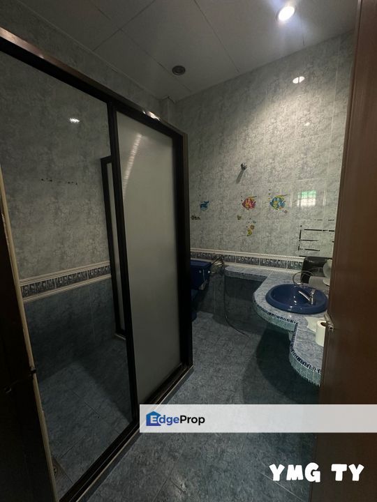 Teluk Pulai Klang Double Storey Endlot House 22x80 Renovated For Sale, Selangor, Klang