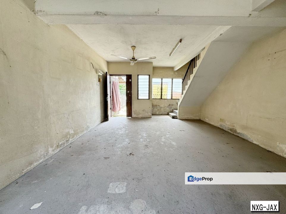 FACING OPEN!! Taman Mujur Sentosa Klang Low Cost 2 Storey House 15x55 SUPER LIMITED!!, Selangor, Klang