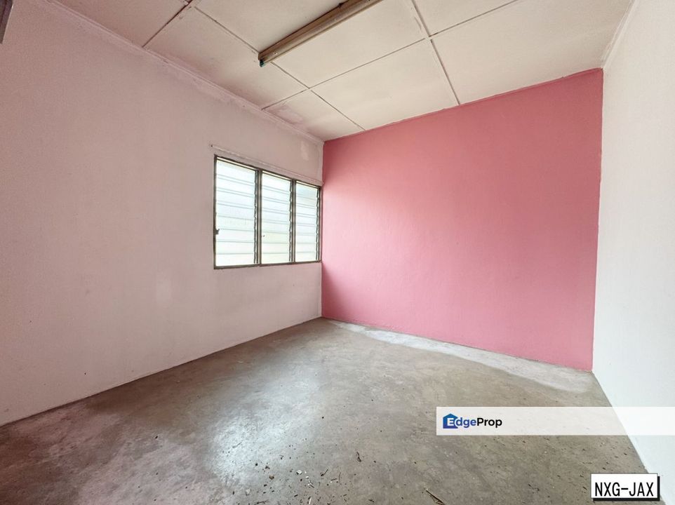 FACING OPEN!! Taman Mujur Sentosa Klang Low Cost 2 Storey House 15x55 SUPER LIMITED!!, Selangor, Klang