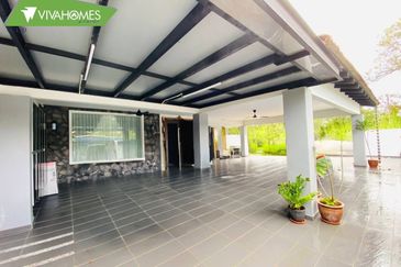 [Near Beach] Fully Renovated Single Storey Semi-Detached, Jalan Dato Abdullah, Kuantan [Newly Built 2 years ago, Selling Lock, Stock & Barrel]