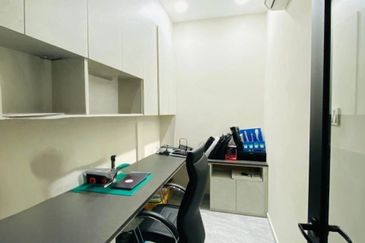 [Near Beach] Fully Renovated Single Storey Semi-Detached, Jalan Dato Abdullah, Kuantan [Newly Built 2 years ago, Selling Lock, Stock & Barrel]