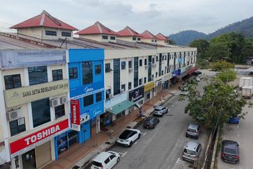 10,700 sqft BiG Land Single Storey Semi D Corner Lot, Air Putih, Kuantan Pahang