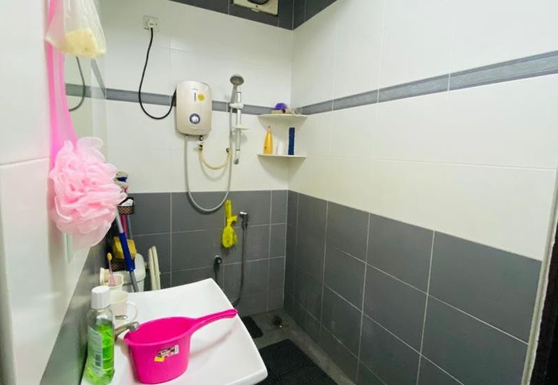 For Sale [Renovated] Double Storey Terrace Corner Lot, Sri Teruntum, Kuantan, Pahang