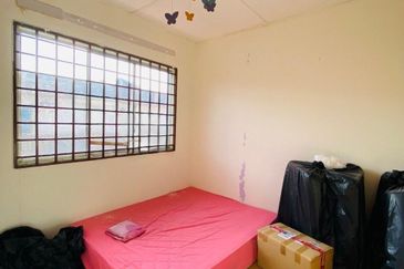 For Sale Nicely Renovated Low-Cost House @ Bukit Setongkol Perdana, Kuantan, Pahang | 出售 三太子廉价屋 3房2厕 温馨小家