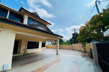 For Sale [Balinese Design Full Renovation] Corner Lot 2-Storey Semi D @ Pantai Pelindung, Kuantan, Pahang