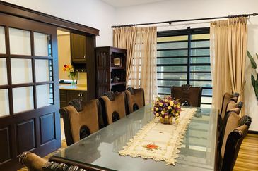 For Sale [Balinese Design Full Renovation] Corner Lot 2-Storey Semi D @ Pantai Pelindung, Kuantan, Pahang