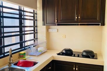 For Sale [Balinese Design Full Renovation] Corner Lot 2-Storey Semi D @ Pantai Pelindung, Kuantan, Pahang