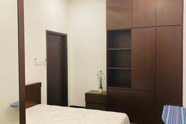 For Sale [Balinese Design Full Renovation] Corner Lot 2-Storey Semi D @ Pantai Pelindung, Kuantan, Pahang