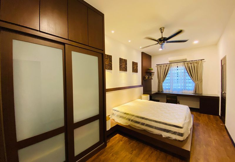 For Sale [Balinese Design Full Renovation] Corner Lot 2-Storey Semi D @ Pantai Pelindung, Kuantan, Pahang