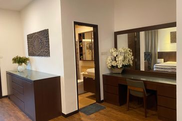 For Sale [Balinese Design Full Renovation] Corner Lot 2-Storey Semi D @ Pantai Pelindung, Kuantan, Pahang