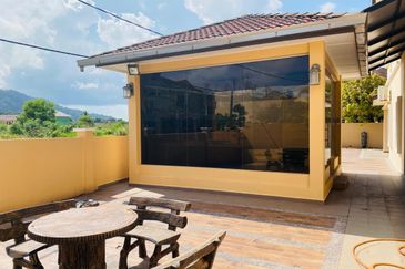 For Sale [Balinese Design Full Renovation] Corner Lot 2-Storey Semi D @ Pantai Pelindung, Kuantan, Pahang