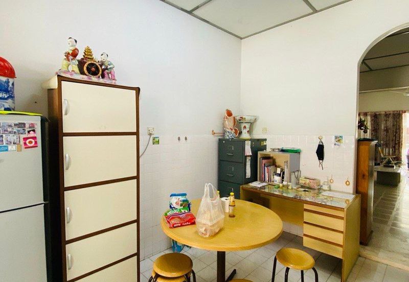 For Sale Renovated Cozy Single Storey Terrace @ Air Putih, Kuantan, Pahang