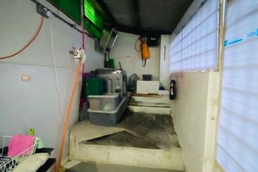 For Sale [Below Market Value] - Cozy Single Storey Terrace @ Teluk Sisek, Kuantan