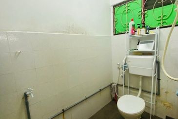 For Sale [Below Market Value] - Cozy Single Storey Terrace @ Teluk Sisek, Kuantan