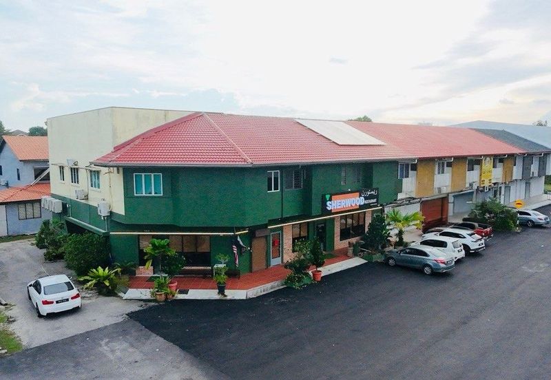 FOR SALE Double Storey Shoplot / Shop House (Middle Lot)  Kubang Buaya, Kuantan, Pahang