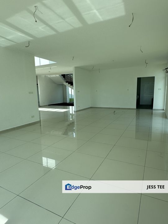 Bukit Bayu, Shah Alam U10. Double Storey Bungalow for Sale. 11,000 sqft Huge Land., Selangor, Shah Alam