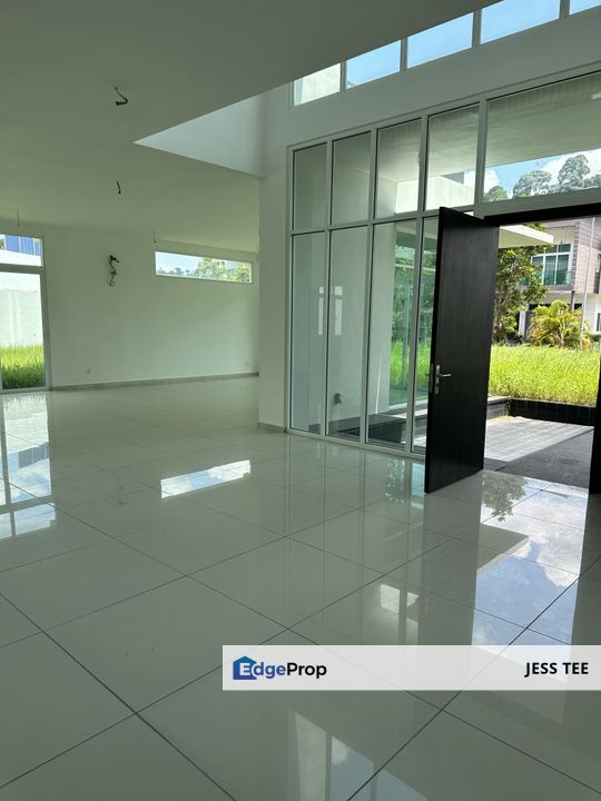 Bukit Bayu, Shah Alam U10. Double Storey Bungalow for Sale. 11,000 sqft Huge Land., Selangor, Shah Alam