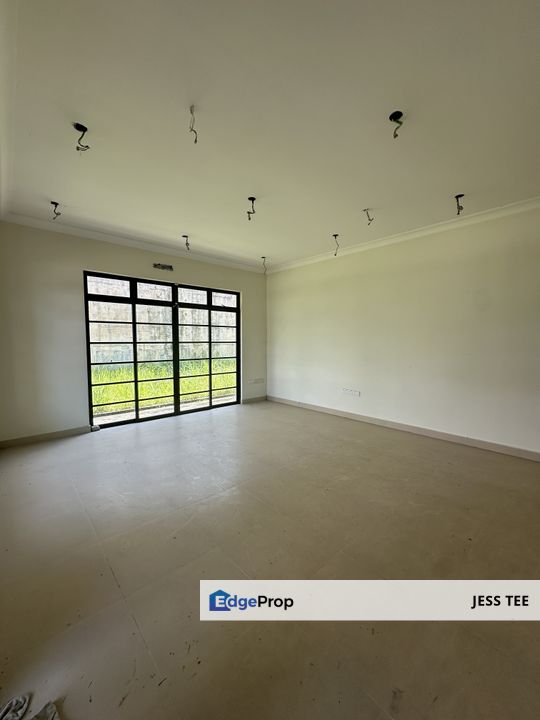 Bukit Bayu, Shah Alam U10. Double Storey Bungalow for Sale. 9200sf Land Good Condition., Selangor, Shah Alam