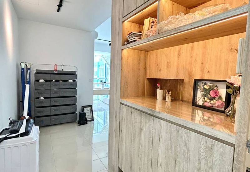 Dedaun Hijau (Greenfield Regency)