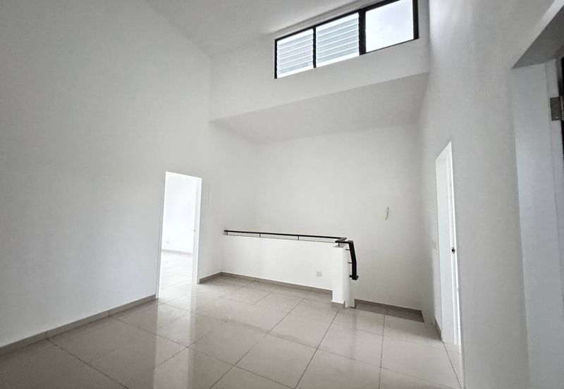 Tate Dalton @ Eco Botanic 2