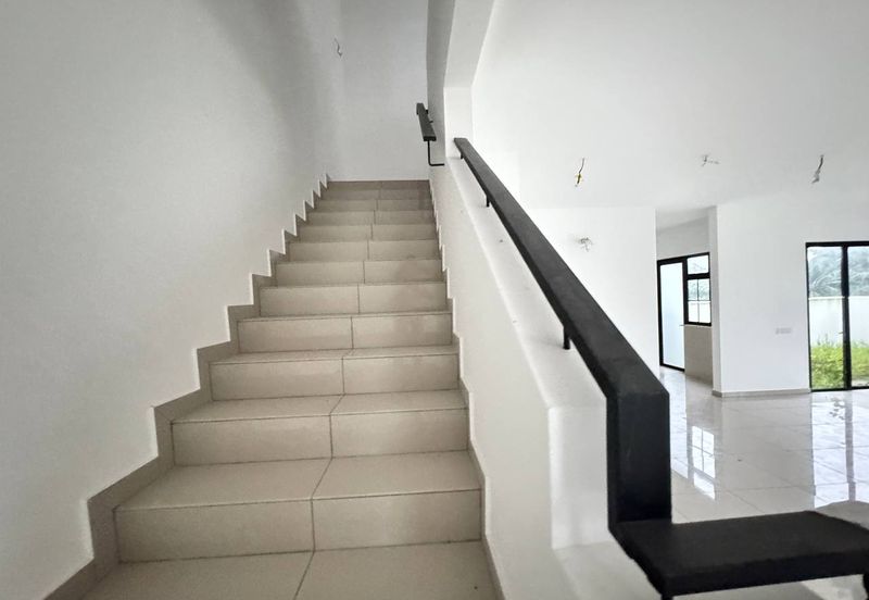 Tate Dalton @ Eco Botanic 2