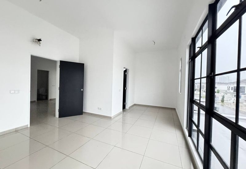 Tate Dalton @ Eco Botanic 2