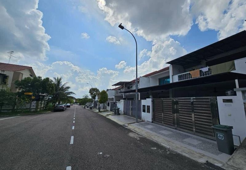Dato Onn Jalan Perjiranan Double Storey Terrace