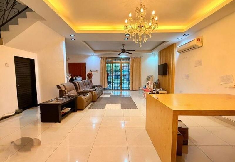 Dato Onn - Jalan Perjiranan  - Double Storey Terrace