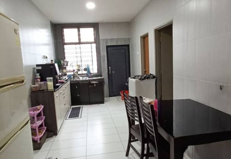 Taman Bestari Indah ( Lily 1 ) - Ulu Tiram Double Storey Terrace