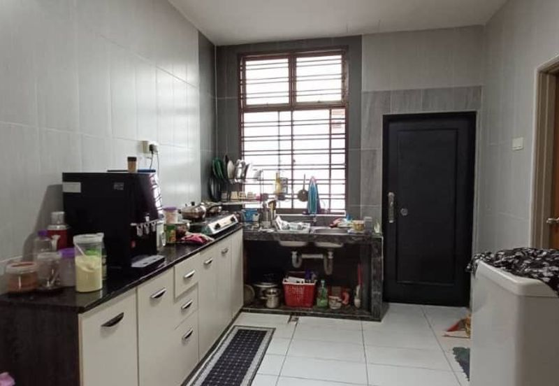 Taman Bestari Indah ( Lily 1 ) - Ulu Tiram Double Storey Terrace