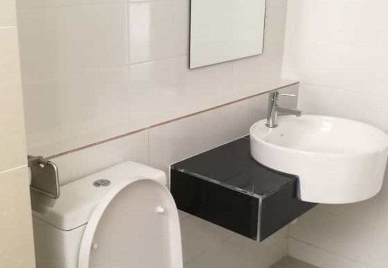 1 Tebrau - Studio Residences