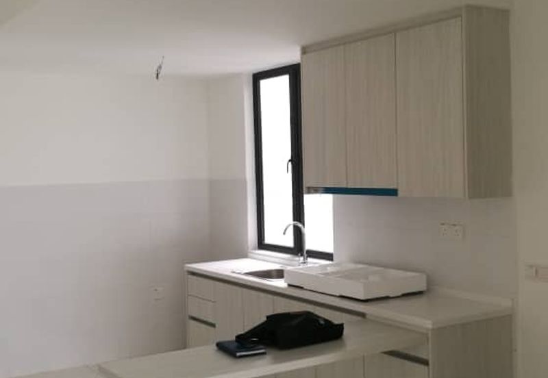 1 Tebrau - Studio Residences