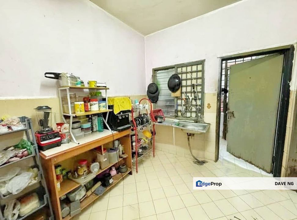 Pasir  Gudang Taman Pasir Putih Jalan Selasih, Johor, Pasir Gudang