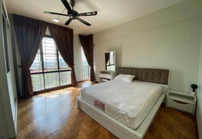 Molek Pine 1 / Prime Taman Molek Service Apartment - High Demand Location