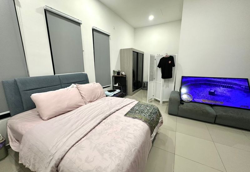 Tate Dalton @ Eco Botanic 2