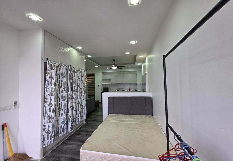 Dedaun Hijau (Greenfield Regency)