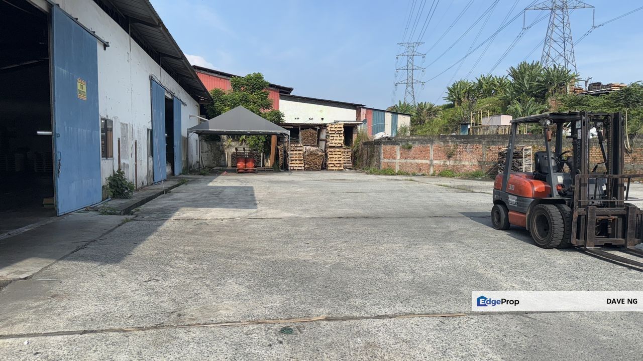 KULAI Kelapa Sawit Batu 24 Medium Industrial Factory LAND, Johor, Kulai