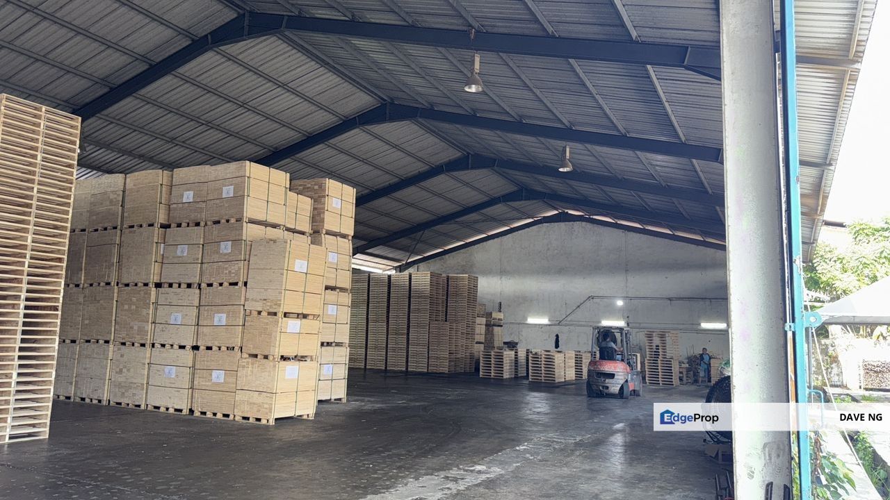 KULAI Kelapa Sawit Batu 24 Medium Industrial Factory LAND, Johor, Kulai