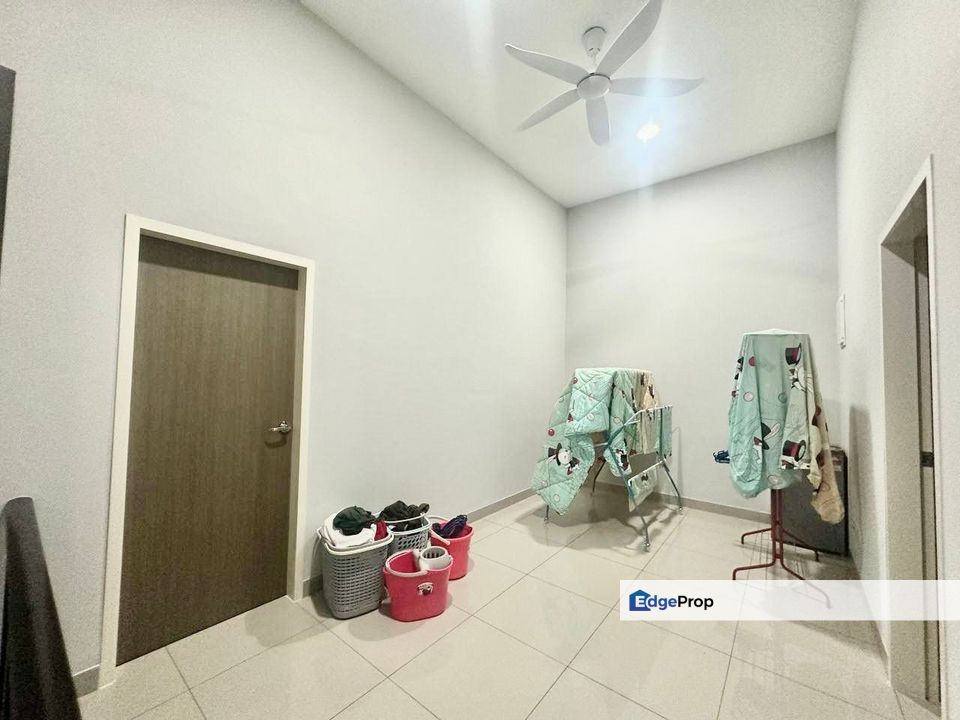 Senadi Hills, Johor, Nusajaya