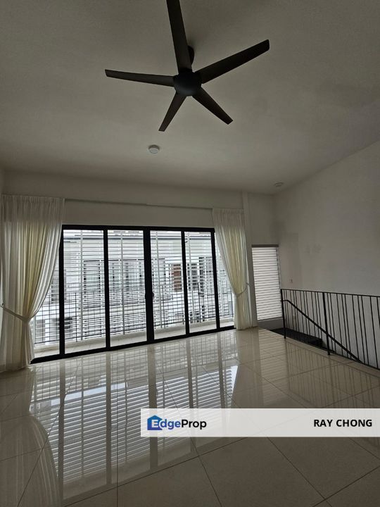 Gated & Guarded, Direct Lift Access, 10min to Bandar Utama & TTDI, 8min walking distance to LRT 3 Station, Selangor, Kayu Ara