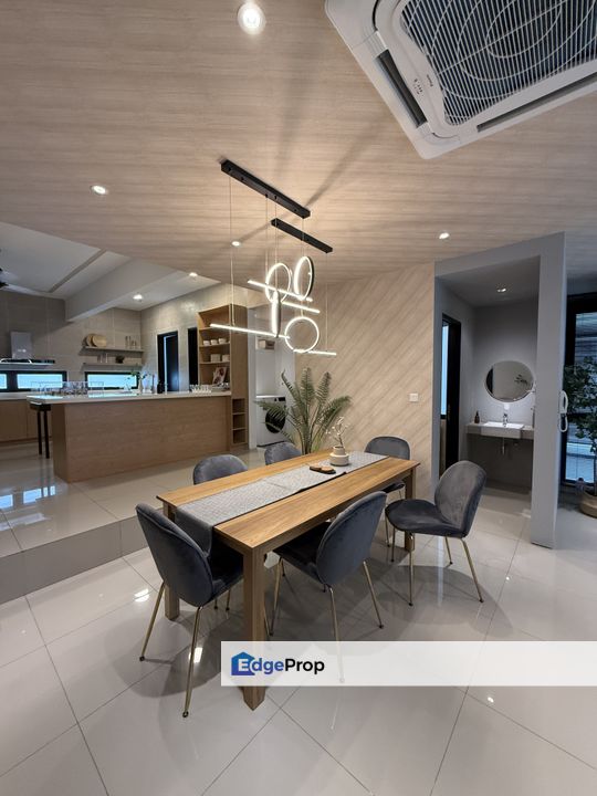 Gated & Guarded, Direct Lift Access, 10min to Bandar Utama & TTDI, 8min walking distance to LRT 3 Station, Selangor, Kayu Ara