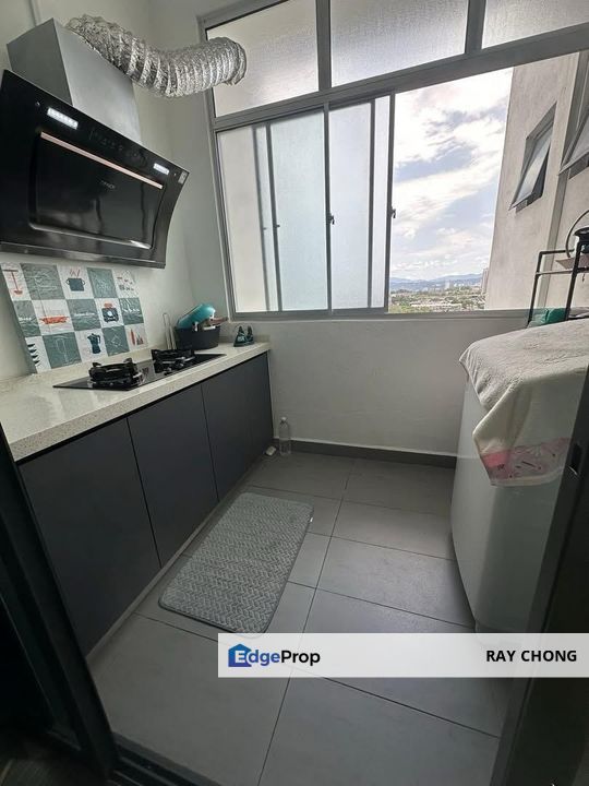 Corner Unit, 2 Covered Carparks (side-by-side), Low Floor, South Facing, Unblocked View, Great Privacy, Selangor, Bandar Damai Perdana